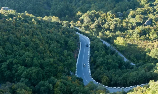 View of the road in the mountains in Meteora, Greece. — Stock Photo, Image