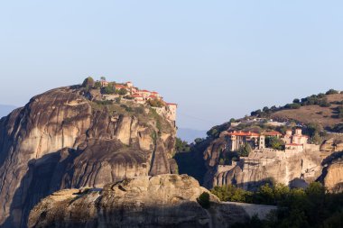 Varlaam kutsal Manastırı ve büyük kutsal Manastırı beni