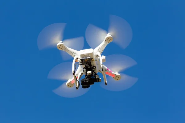 DJI Phantom drone in flight with a mounted GoPro Hero3  Black Ed — Stock Photo, Image