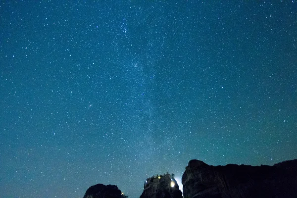 Hvězdnou oblohu z meteoru, Řecko — Stock fotografie