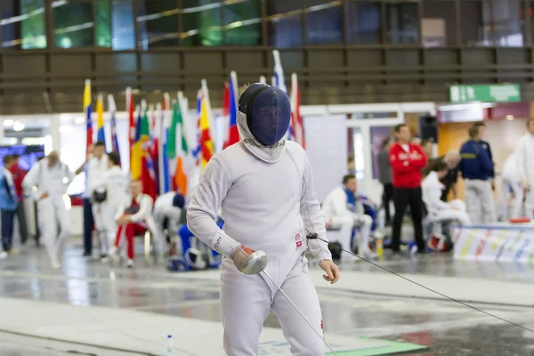 Young athletes competing during the World Youth Fencing Champion — Stock Photo, Image