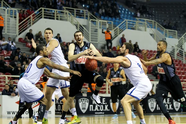 PAOK Soluň vs Buducnost Voli Podgorica Eurocup hra — Stock fotografie