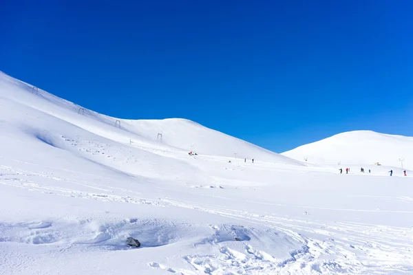 Vista aérea da montanha nevada Falakro, na Grécia . — Fotografia de Stock