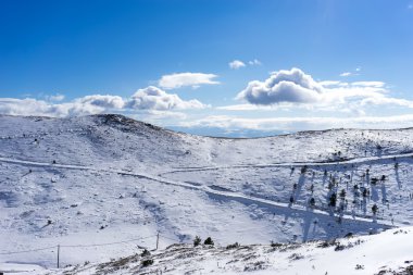 Kaimaktsalan Kayak Merkezi Yunanistan'da kış manzarası.