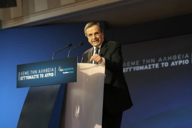 Başbakan Antonis Samaras ulusal seçimlerin beş gün önce seçimleri öncesi seçimleri konuşmasında vermek Thessaloniki ziyaret.