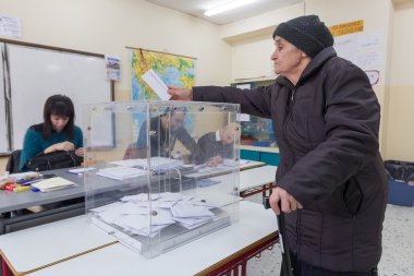 Yunan seçmenlerin kafa sandık genel seçimleri 2015