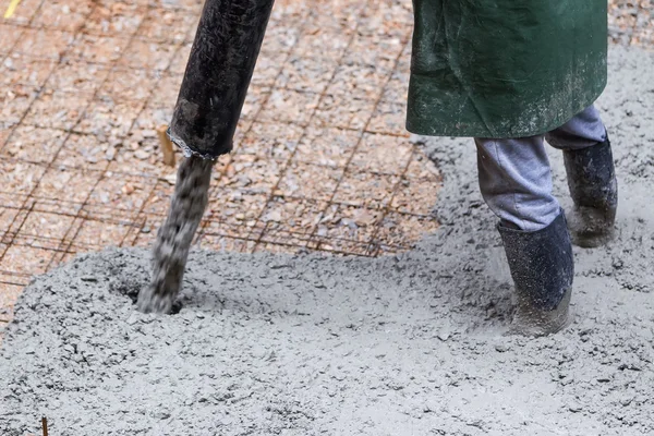 Pouring cement during sidewalk upgrade — Stock Photo, Image