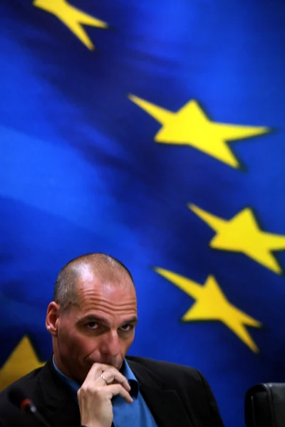 Greece's Finance Minister Yanis Varoufakis during a joint press — Stock Photo, Image