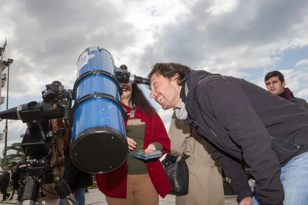 PARTIELL SOLAR EKLIPSE YTTERLIGERE – stockfoto