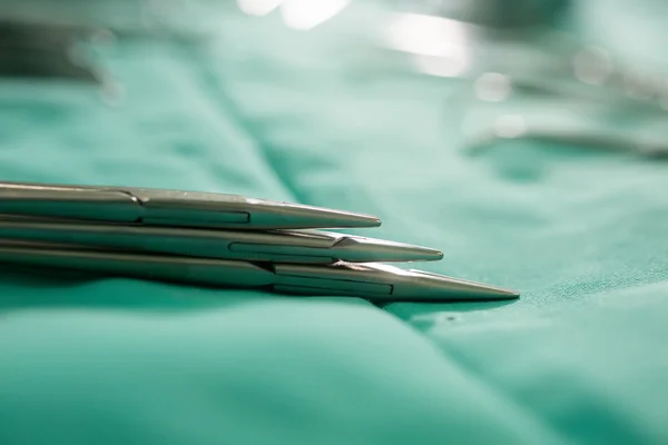 Different surgical instruments in the operating room — Stock Photo, Image