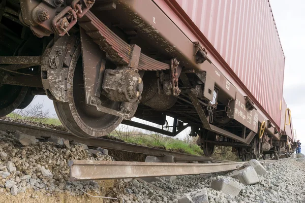 Allenatori ferroviari deragliati sul luogo di un incidente ferroviario al Ge — Foto Stock
