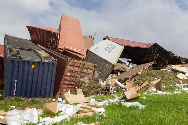 Derailed train coaches at the site of a train accident at the Ge — Stock Photo, Image