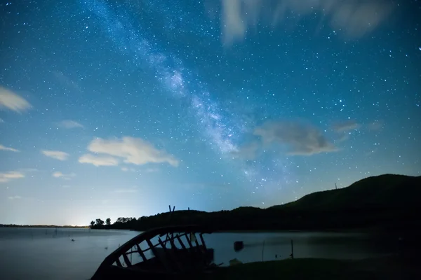 La Via Lattea da Kerkini nel nord della Grecia — Foto Stock