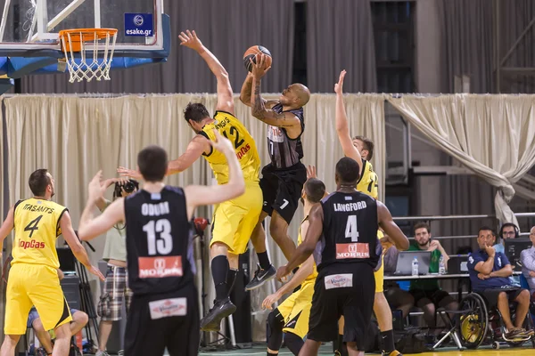 Aris Vs Paok grecque Panier League — Photo