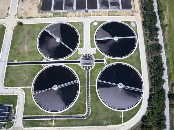 テッサロニキ市下水処理場の空中写真 — ストック写真