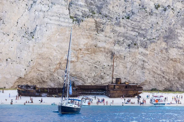 Vista de Navagio (Shipwreck) Praia em Zakynthos — Fotografia de Stock