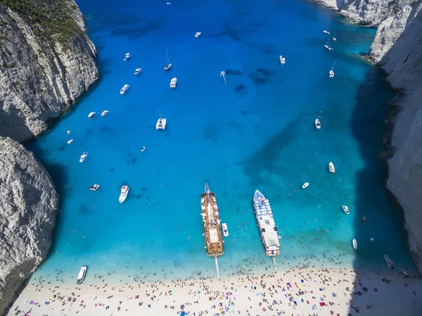 A légi felvétel a Navagio (hajótörés) strand a Zakynthos Navagio-B — Stock Fotó