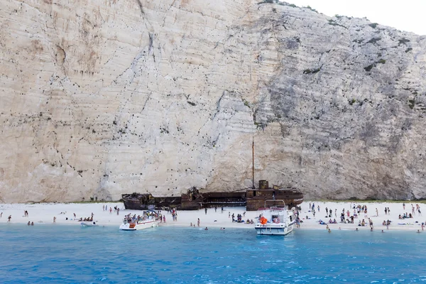 Vista de Navagio (naufrágio) Praia em Zakynthos, Navagio B — Fotografia de Stock