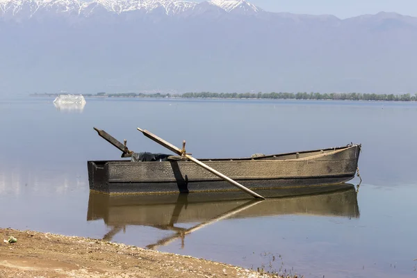 Boat at Kerkini lake in Serres, in Greece — Stock Photo, Image