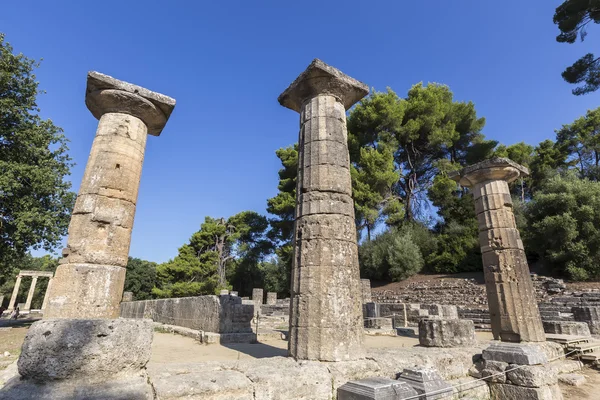 Olympia, Yunanistan'da Korint sütun kalıntıları — Stok fotoğraf