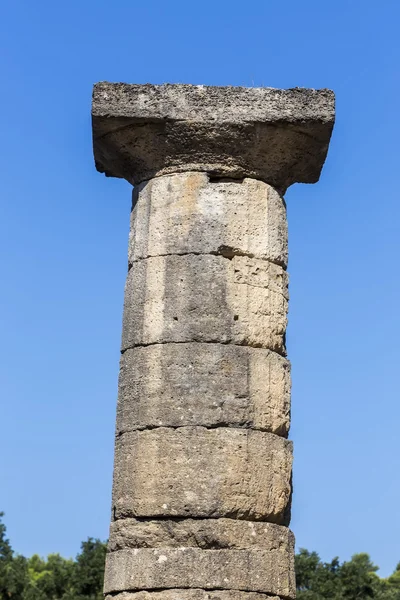 Olympia, Yunanistan'da Korint sütun kalıntıları — Stok fotoğraf