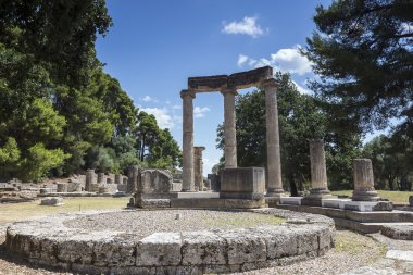 Philippeion bina antik Olimpia arkeolojik kalır