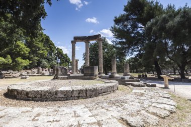 Philippeion bina antik Olimpia arkeolojik kalır