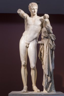 Hermes ve Dionysos, Hermes klasik Yunan heykeli antik