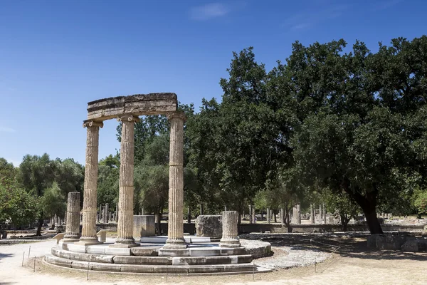 El edificio Philippeion permanece en el antiguo arqueológico de Olimpia —  Fotos de Stock