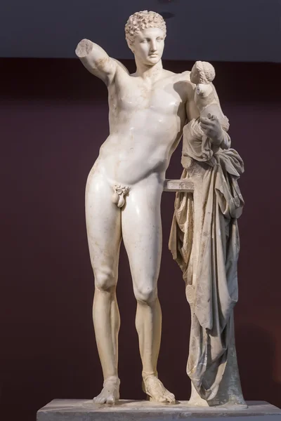 Hermes und Dionysos, antike klassische griechische Statue des Hermes von — Stockfoto