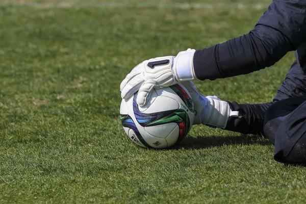 Goal Keeper of Paok with the ball in his hands during the team — Stock Photo, Image