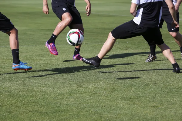 Jogadores de Paok treinando para melhor forma, em Tessalônica, Gree — Fotografia de Stock