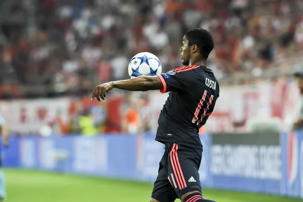 Douglas Costa during the UEFA Champions League game between Oly — Stockfoto