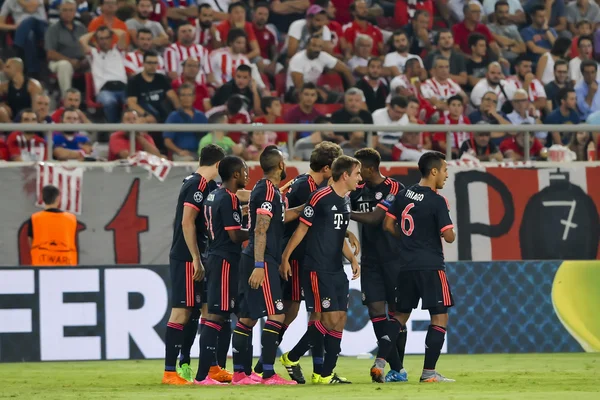 Die Spieler von Bayern München feiern ihren Sieg beim Uefa-Cup — Stockfoto