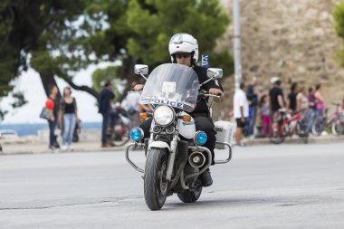 Bisikletçiler Selanik Merkez sokaklarda t sırasında rekabet.