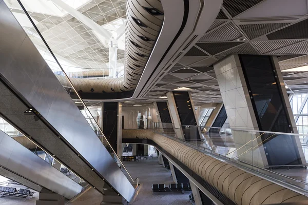 Interno dell'aeroporto internazionale Heydar Aliyev in Azerbaigian . — Foto Stock