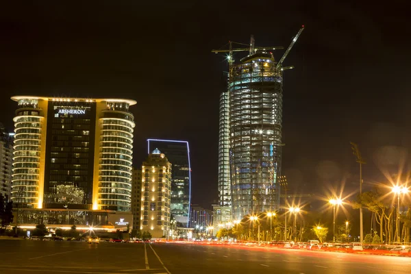 Město pohled městem Ázerbájdžánu Baku v noci, v Azerba — Stock fotografie