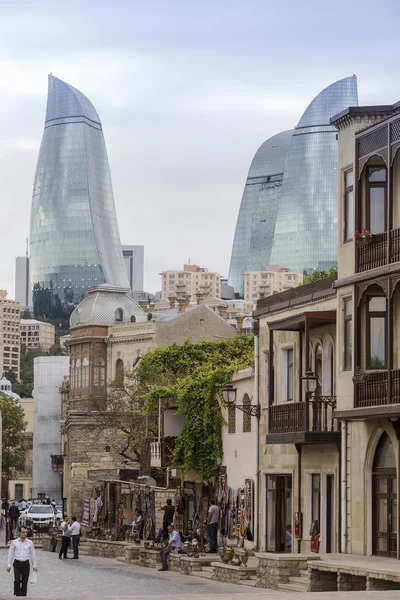 Icheri (eski şehir) – Şirvanşahlar Sarayı ve Bakü, Azerbaija alev kuleleri