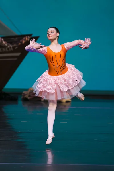 Unidentified dancers of dance school during performances ballet — Stock Photo, Image