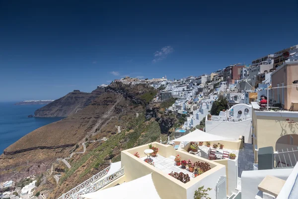 Top view of houses and the ocean in Santorini island, Aegean sea — Stock Photo, Image