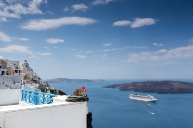 Santorini Adası manzara köyün ünlü Fira, Yunanistan