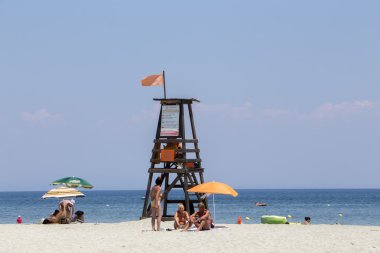 Yunanistan Katerini beach, plaj şemsiyeleri görünümünü.