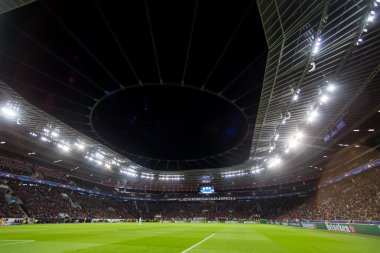 Uefa şampiyonu sırasında tam Bayarena stadyumun iç görünüm