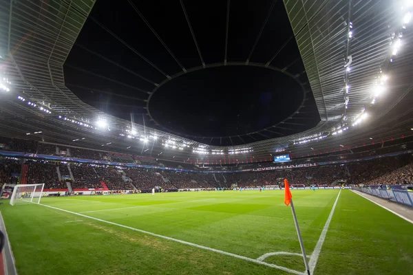 Binnenaanzicht van het volledige Bayarena Stadion tijdens de Uefa Champ — Stockfoto