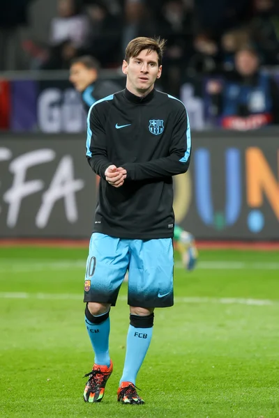 Lionel Messi στη διάρκεια του παιχνιδιού Uefa Champions League μεταξύ Bayer — Φωτογραφία Αρχείου