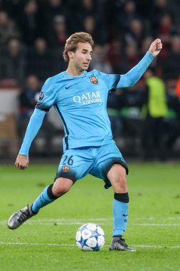 Sergi Samper Bayer arasında Uefa Şampiyonlar Ligi Oyun sırasında
