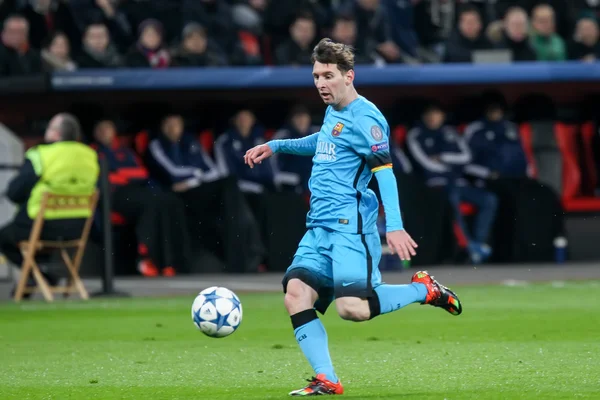 Lionel Messi στη διάρκεια του παιχνιδιού Uefa Champions League μεταξύ Bayer — Φωτογραφία Αρχείου