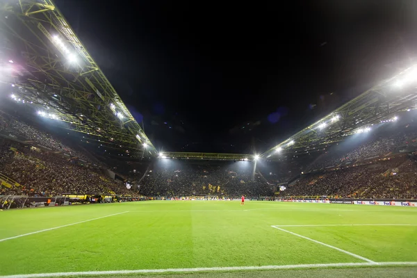 Uefa-Europa-League-Spiel zwischen borussia dortmund und paok — Stockfoto