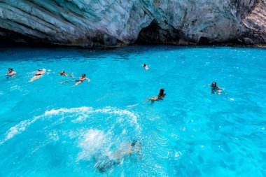 Zakynthos Island, Yunanistan için temiz su zevk turist