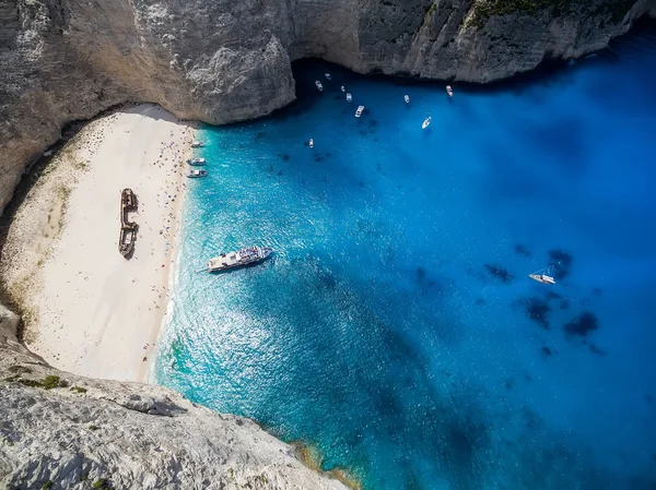 Pohled na pláž Navagio (vrak) v Zakynthos, pláž Navagio je — Stock fotografie